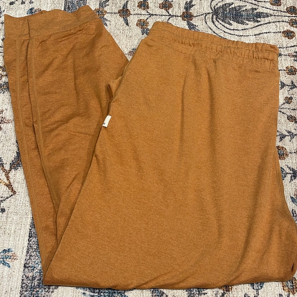 Vuori Performance Joggers